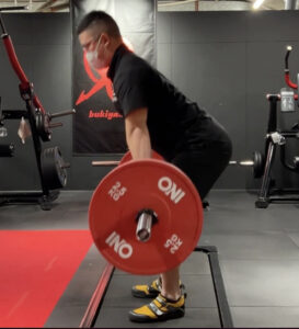 ヘックスバーによるトレーニング（トラップバー、オープン
